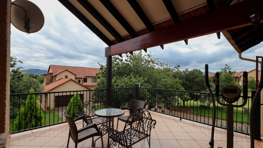 3 Bedroom Property for Sale in The Coves North West